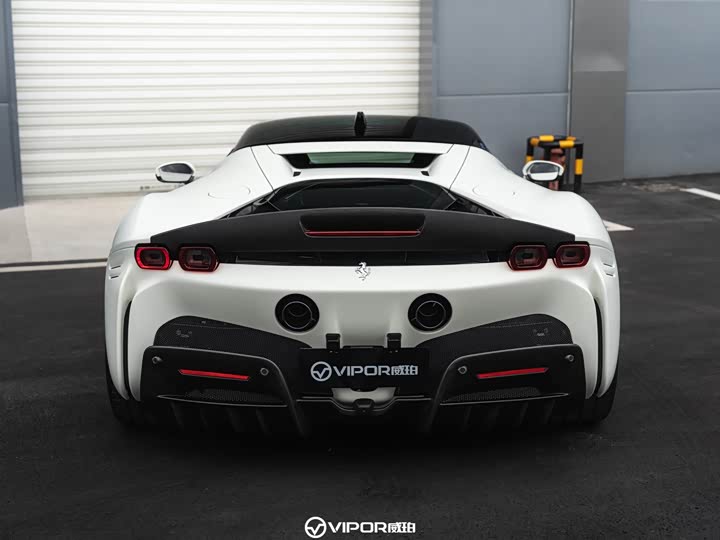 Фото 7 - Ferrari SF90