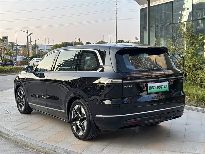 Фото 7 - Changan Deepal S09