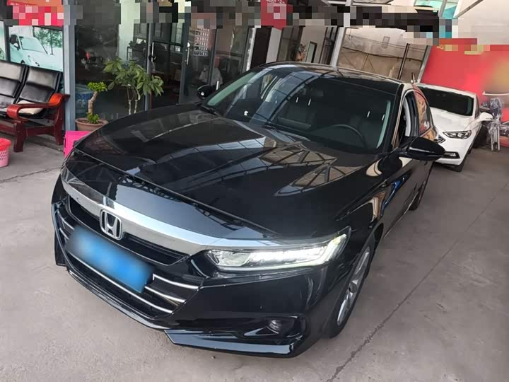 Фото 2 - Honda Accord