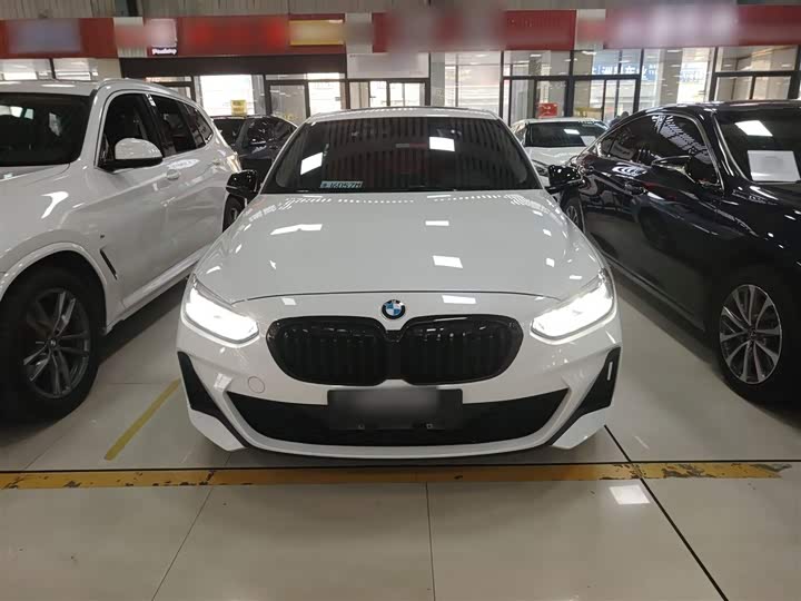 Фото 3 - BMW 1 Series