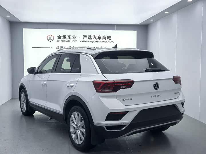 Фото 5 - Volkswagen T-Roc