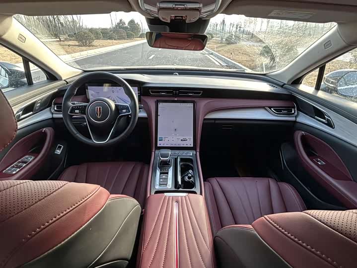 Фото 6 - Hongqi H5