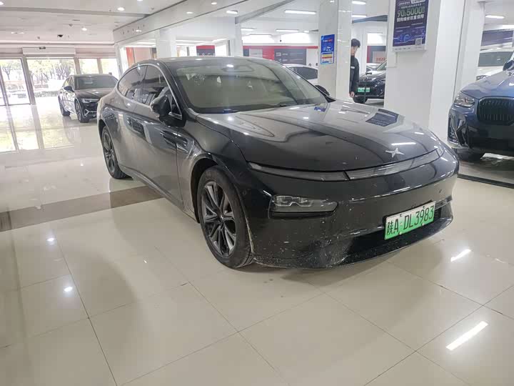 Фото 3 - XPeng P7