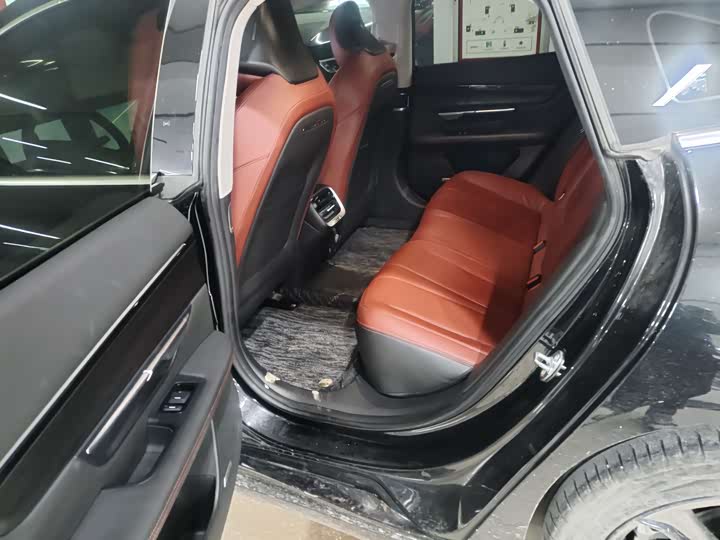 Фото 5 - XPeng P7