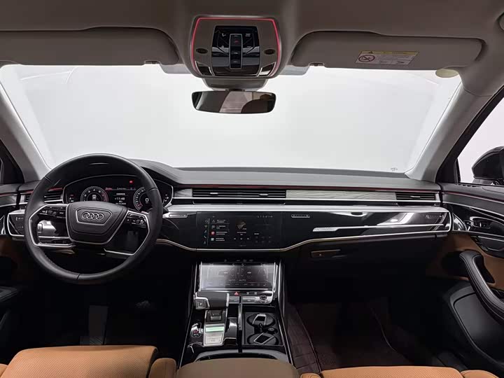 Фото 7 - Audi A8