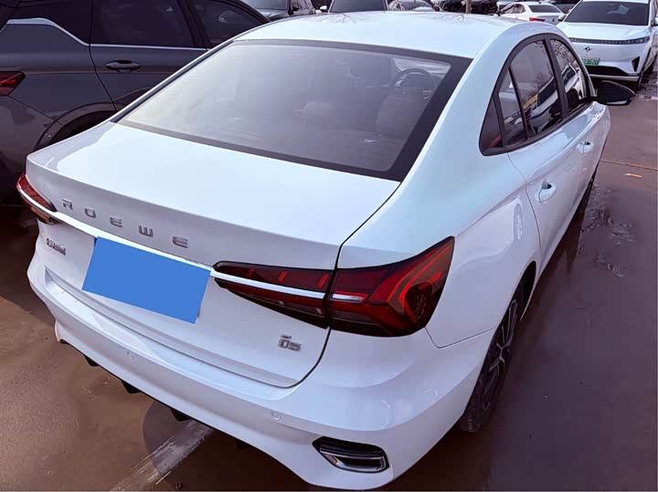 Фото 4 - Roewe i5