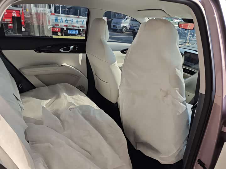 Фото 7 - Geely Galaxy Geome