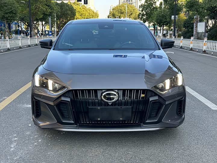 Фото 2 - GAC Trumpchi Empow R