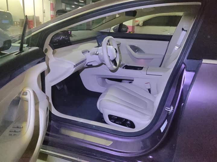 Фото 9 - Luxeed S7