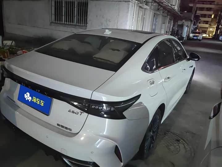 Фото 3 - Chery Arrizo 8