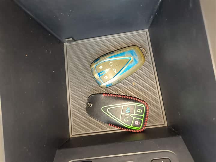 Фото 9 - Changan Oshan X7