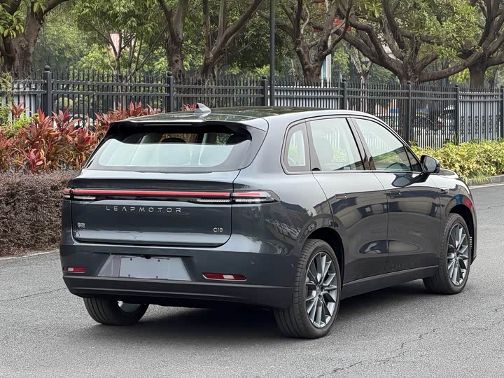 Фото 4 - Leapmotor C10