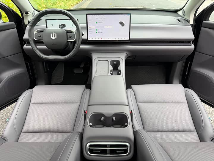 Фото 9 - Leapmotor C10