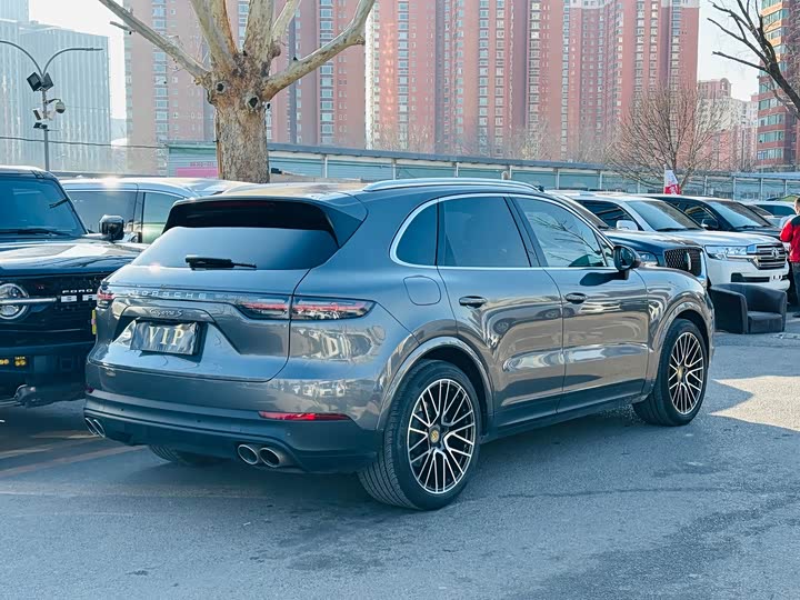 Фото 4 - Porsche Cayenne