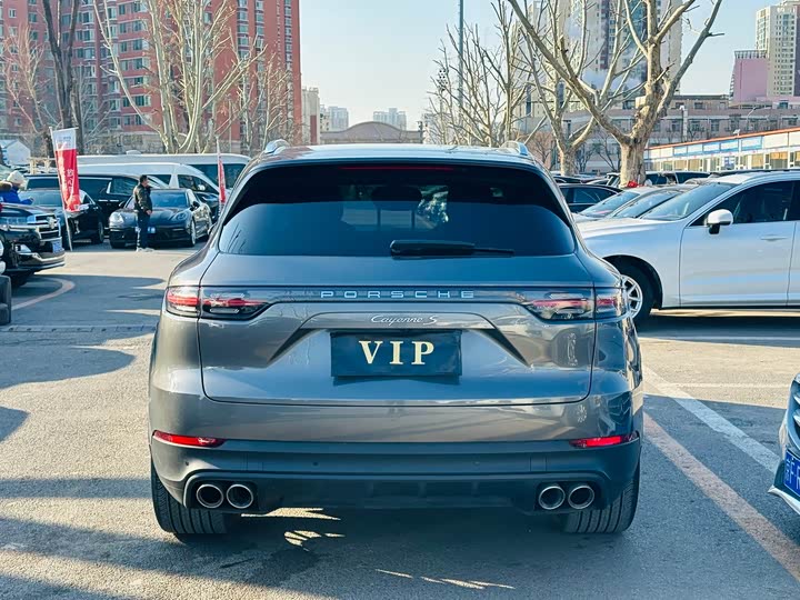 Фото 5 - Porsche Cayenne