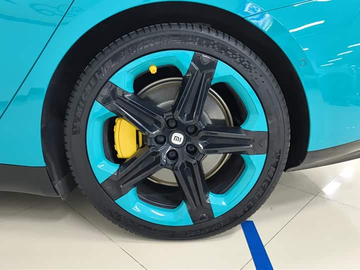 Фото 6 - Xiaomi SU7