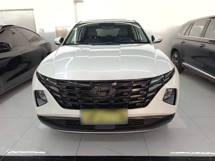 Фото 3 - Hyundai Tucson L