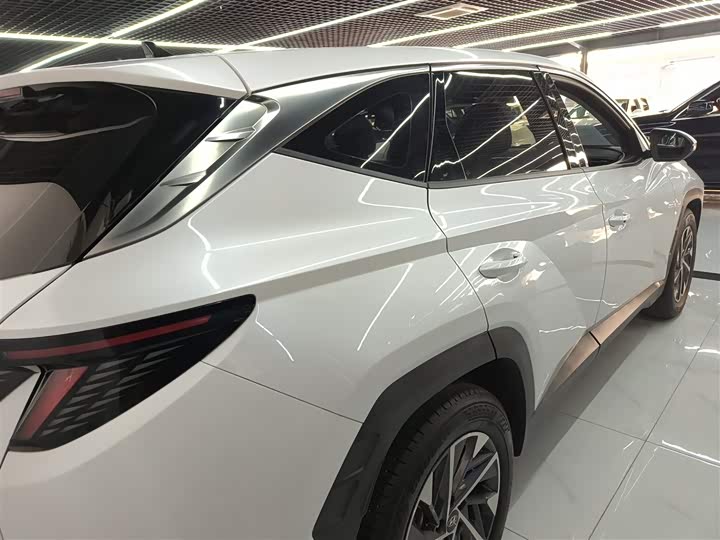 Фото 7 - Hyundai Tucson L