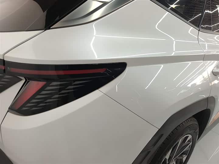 Фото 8 - Hyundai Tucson L