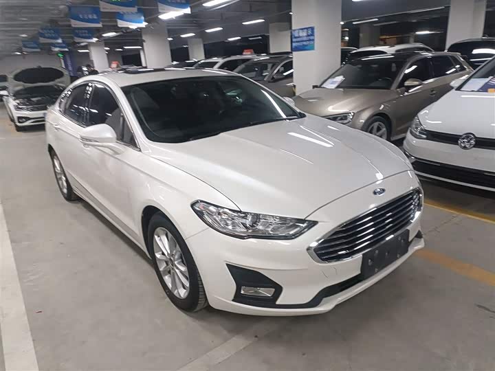 Фото 4 - Ford Mondeo