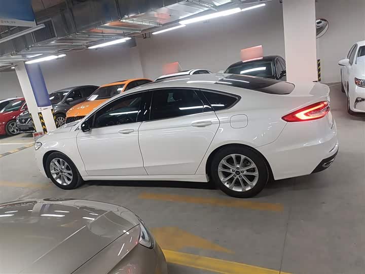 Фото 5 - Ford Mondeo