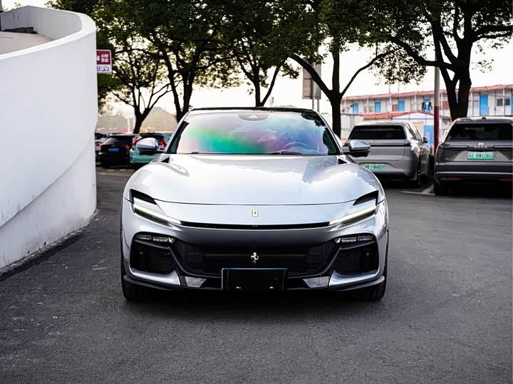 Фото 2 - Ferrari Purosangue