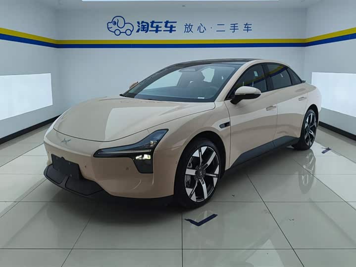 Фото 1 - XPeng Mona M03