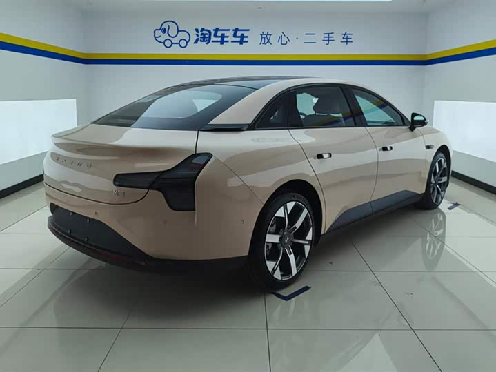 Фото 3 - XPeng Mona M03