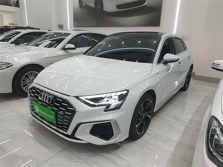 Фото 1 - Audi A3