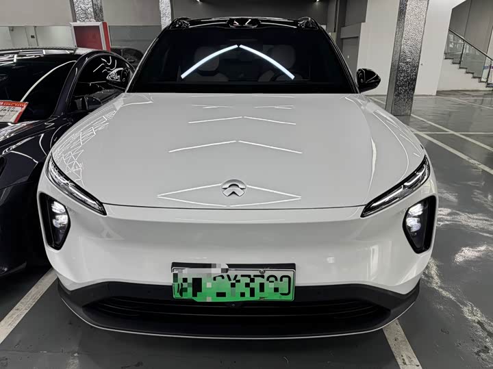 Фото 2 - Nio ES6