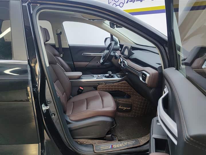 Фото 8 - Geely Okavango