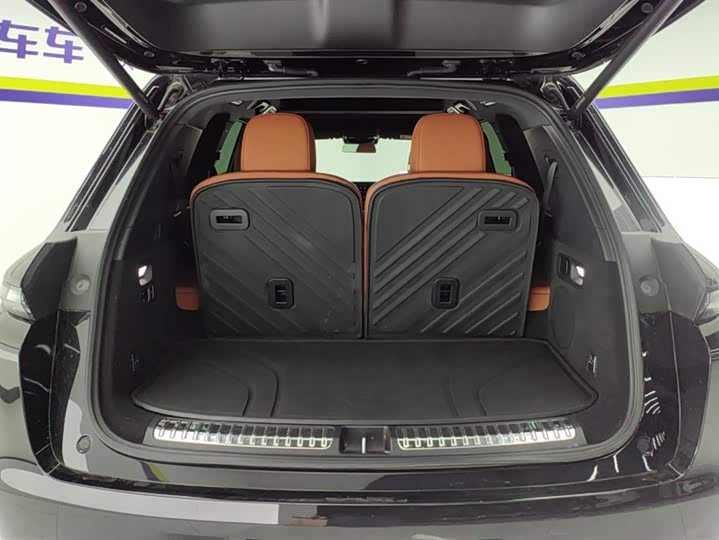 Фото 4 - LiXiang L8