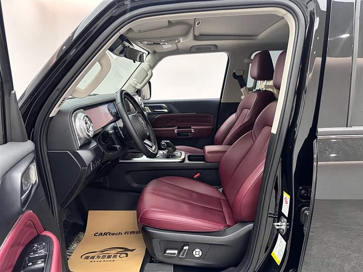 Фото 8 - Tank 300