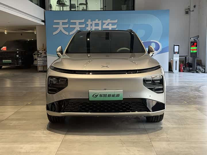 Фото 2 - XPeng G9