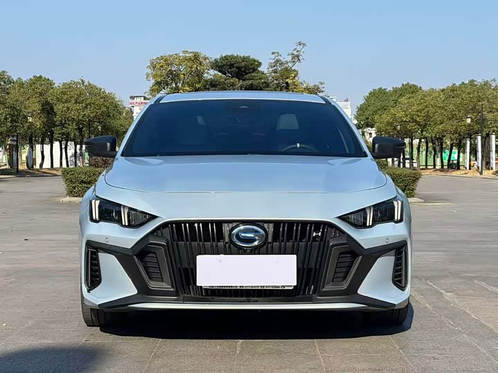 Фото 2 - GAC Trumpchi Empow R