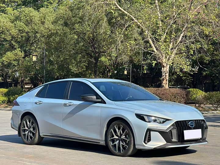 Фото 3 - GAC Trumpchi Empow R