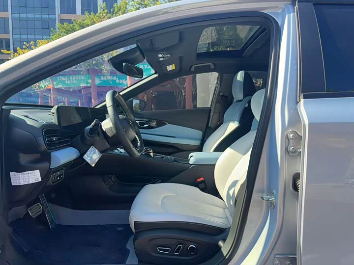 Фото 4 - GAC Trumpchi Empow R