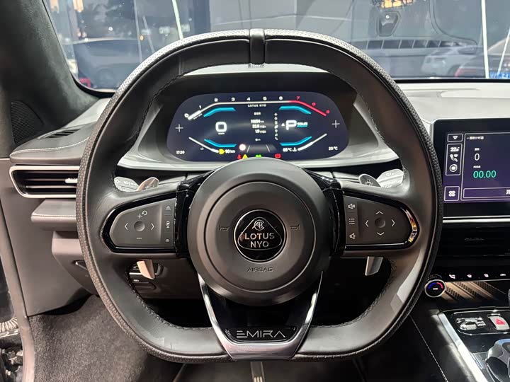 Фото 4 - Lotus Emira