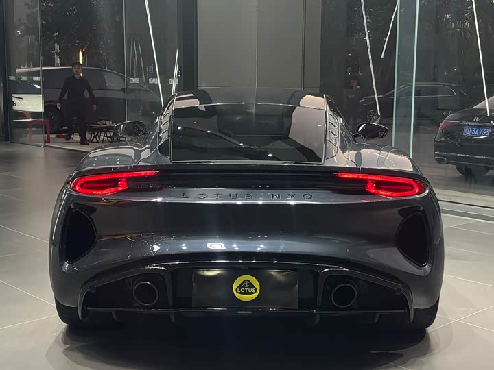 Фото 7 - Lotus Emira