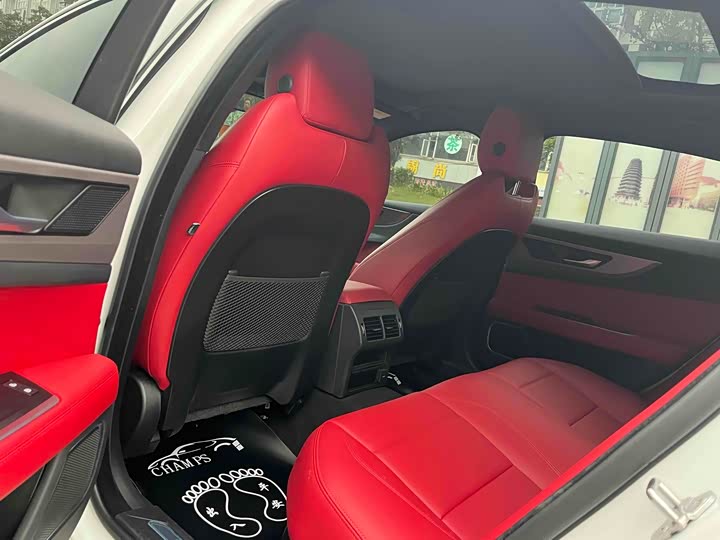 Фото 5 - Jaguar XE L