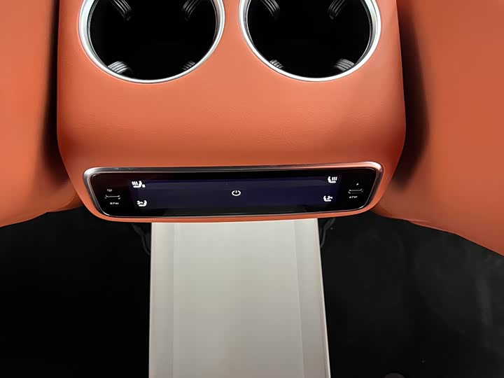 Фото 9 - LiXiang L8