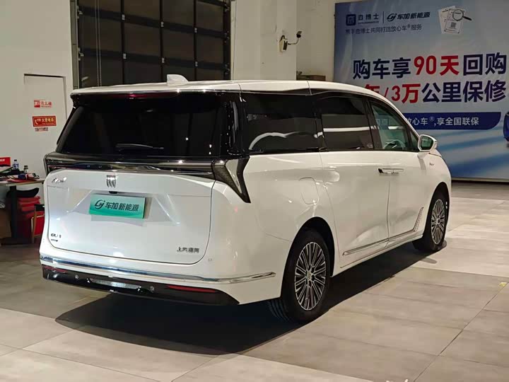 Фото 6 - Buick GL8 Hybrid