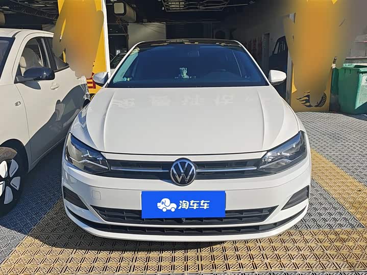 Фото 2 - Volkswagen Polo