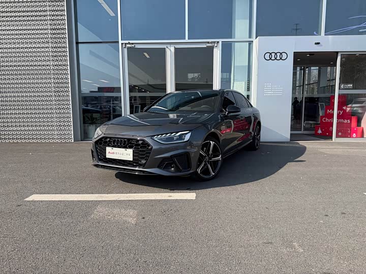 Фото 1 - Audi A4L