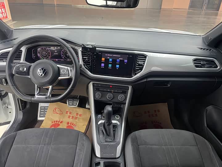 Фото 8 - Volkswagen T-Roc