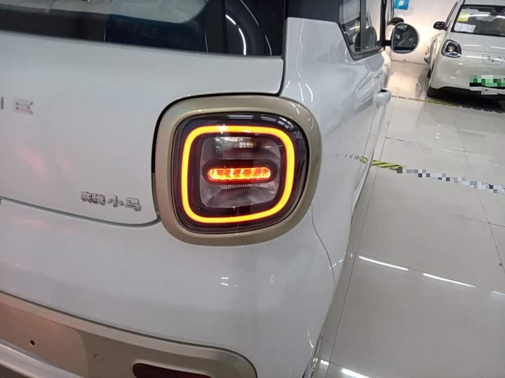 Фото 8 - Bestune Pony