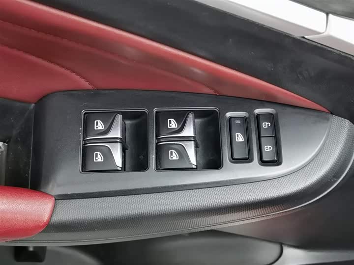 Фото 9 - Changan Eado Plus