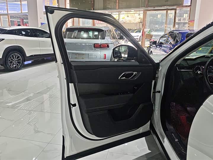 Фото 7 - Land Rover Range Rover Velar