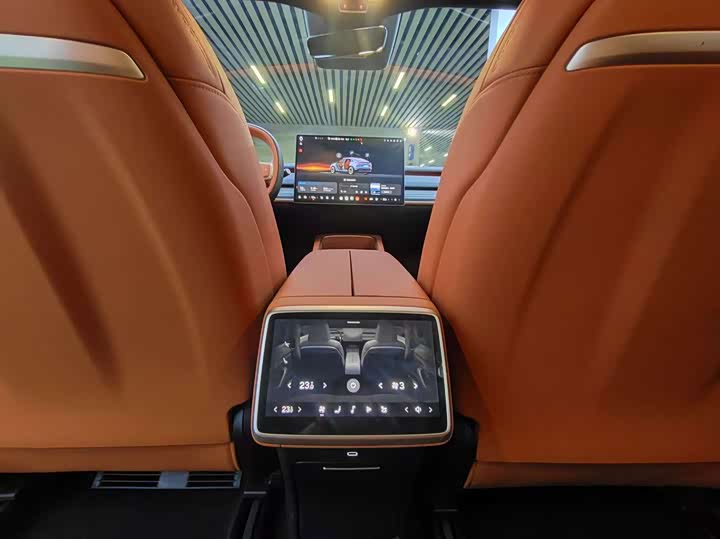 Фото 8 - Nio Onvo L60