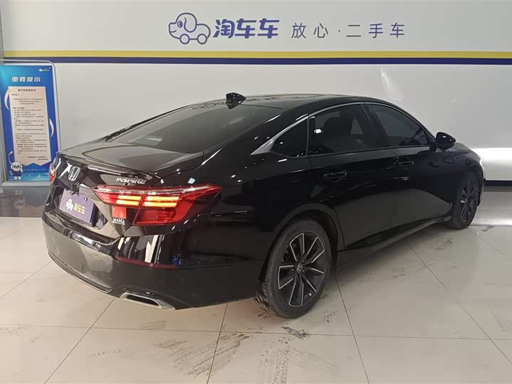 Фото 3 - Honda Inspire